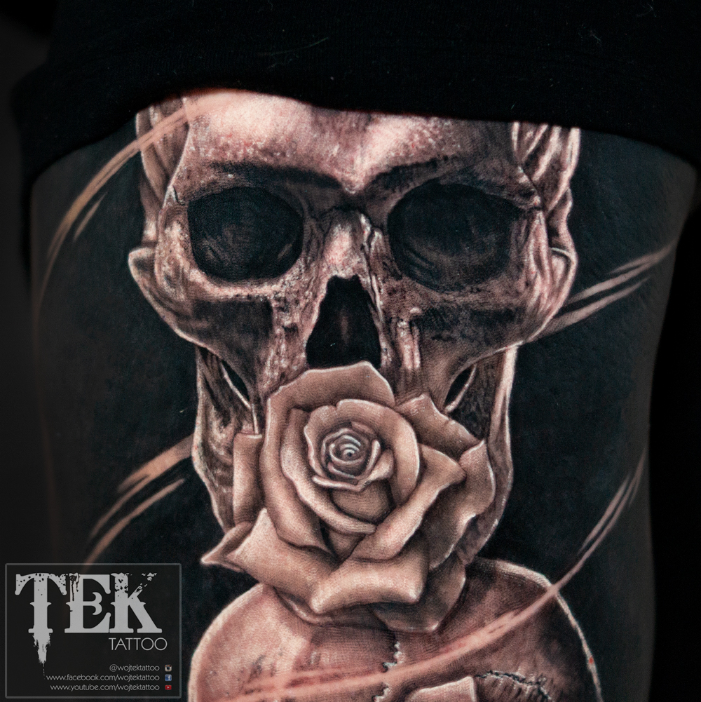 Skulls and roses tattoo